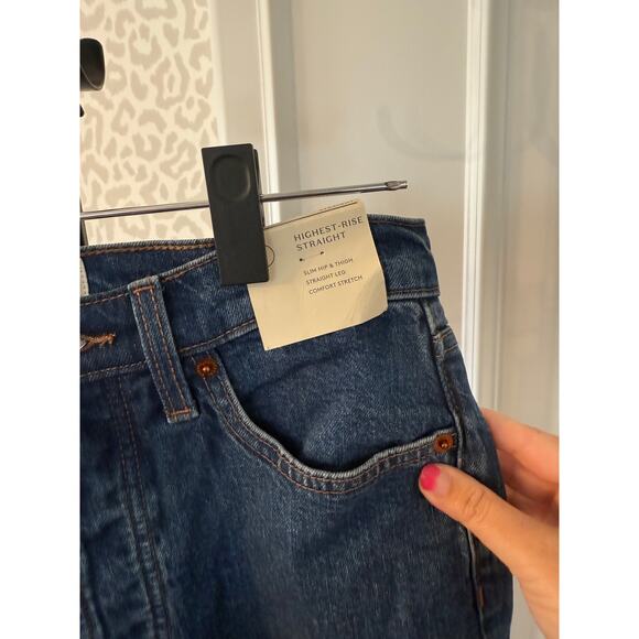 Universal Thread Women's Blue Medium Wash High Rise Straight Jeans Size 6 - Picture 4 of 6